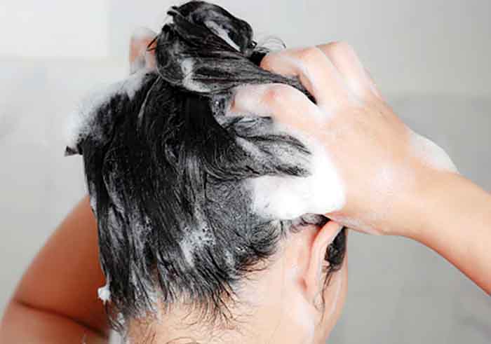 Life style : नार्मल शैम्पू नहीं गर्मियों में इन शैम्पू से धोएं अपने बाल...