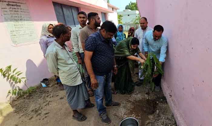 Dhamtari News : प्रकृति संरक्षण के प्रति सजग होकर विधायक ने विश्व पर्यावरण दिवस पर किया वृक्षारोपण