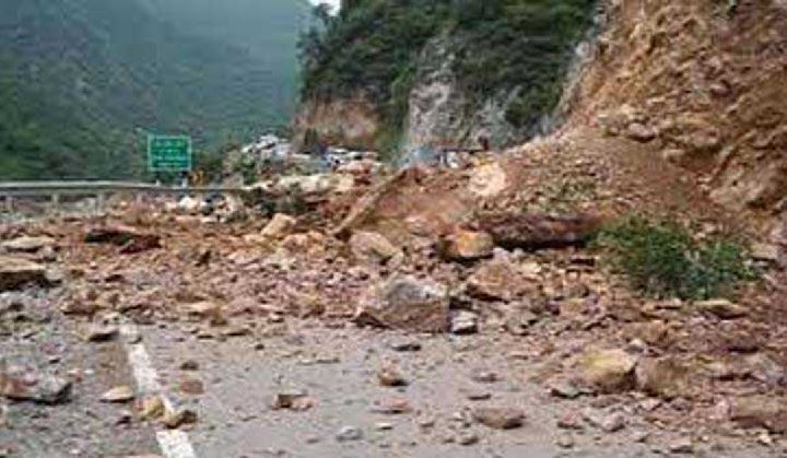Shimla breaking news update : हिमाचल में मानसून ने दी दस्तक, मचाई तबाही, जगह-जगह भूस्खलन, 290 भेड़-बकरियों की मौत