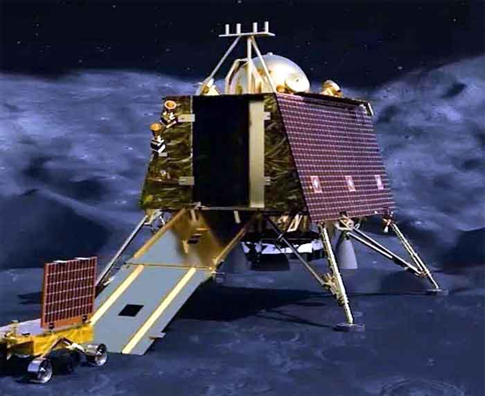 Chandrayaan-3 Launching Date : चंद्रयान- 3 की लॉन्चिंग के समय मौजूद रह सकते हैं प्रधानमंत्री मोदी, इसरो ने भेजा निमंत्रण