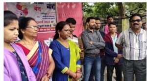 Manipur Latest News : मणिपुर में आदिवासी महिलाओं के साथ हुए अत्याचार के विरोध में सर्वआदिवसी समाज ने विरोध प्रदर्शन करते हुए करवाया नगरबन्द 