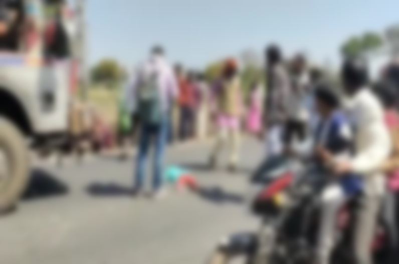 Bilaspur Accident : तेज रफ्तार ट्रक ने स्कूल जा रहे 2 मासूमों को कुचला, दोनों भाई-बहन की मौके पर ही मौत