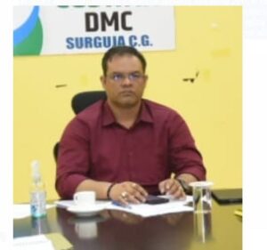Ambikapur Collector : अवैध उत्खनन, परिवहन एवं भण्डारण को लेकर खनिज विभाग की बड़ी कार्यवाही