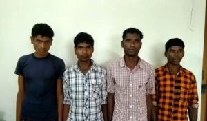 Dantewada Big News Today : दंतेवाड़ा डीआरजी और बस्तर फ़ाइटर्स द्वारा ऑपरेशन चलाकर किया गया 04 माओवादी को गिरफ्तार, देखिये VIDEO