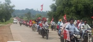 sukma latest news : सफल बाईक रैली से कई नेताओं को खिसकती नजर आ रही अपनी राजनीतिक जमीन –  महेश
