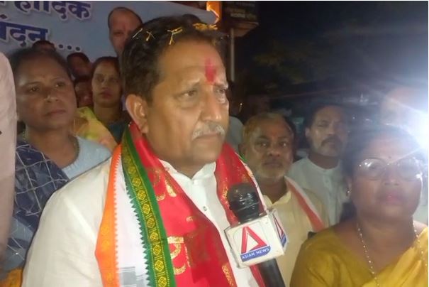 Rajnandgaon Congress candidate Girish Dewangan : गिरीश देवांगन राजनांदगांव से कांग्रेस प्रत्याशी घोषित, देखिये VIDEO