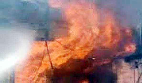 Explosions in firecracker factories :