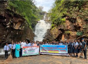 Tirathgarh Waterfall Chhattisgarh : मनमोहक छटा से भरपूर तीरथगढ़ जलप्रपात में स्वच्छता पखवाड़ा का आयोजन