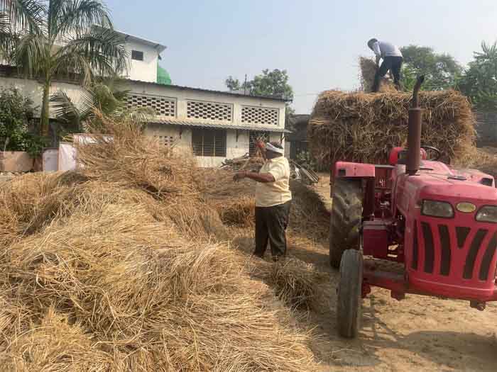 Janjgir News : कांग्रेस प्रत्याशी व्यास कश्यप का अलग अंदाज, चुनाव के बाद खेती कार्य में जुटे...देखें वीडियो