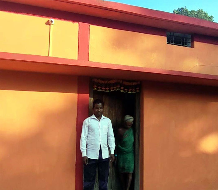 Pradhan Mantri Awas Yojana : प्रधानमंत्री आवास योजना से मिला सुंदर आशियाना : नारायणपुर टिमनार की यादव के मकान का सपना हुआ साकार