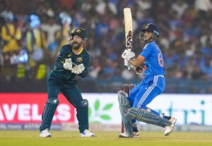 Australia vs india breaking भारत ने ऑस्ट्रेलिया को दिया 175 रन का लक्ष्य