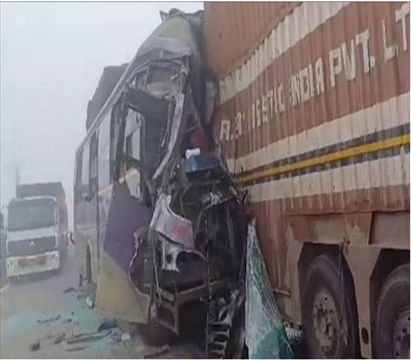 Shahjahanpur Road Accident 2024