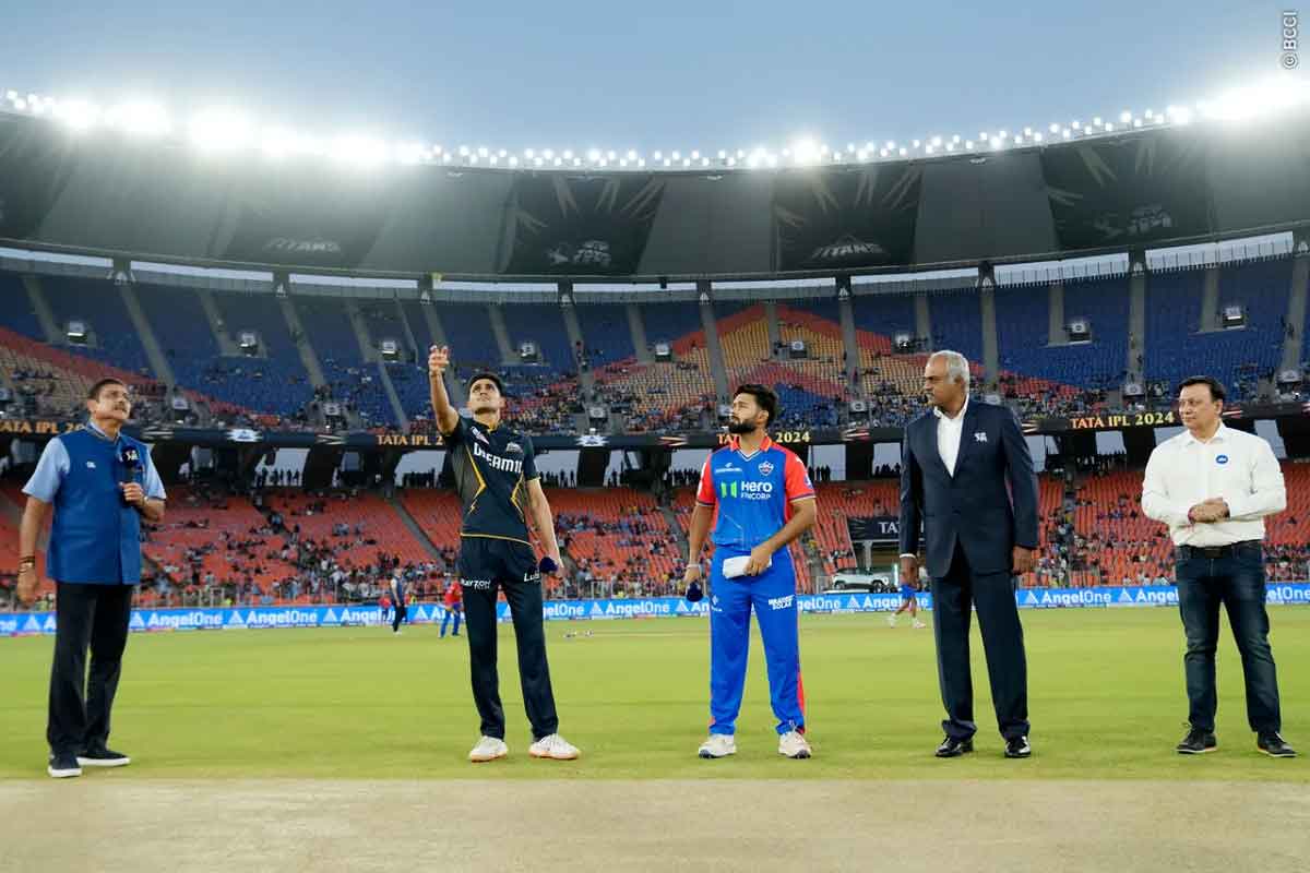 Gujarat titans गुजरात टाइटंस ने टॉस जीतकर पहले गेंदबाजी का किया फैसला