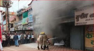 Bhilai Power House : भिलाई पावर हाउस नंदिनी रोड के इलेक्ट्रिक बाइक शोरूम में भीषण आग
