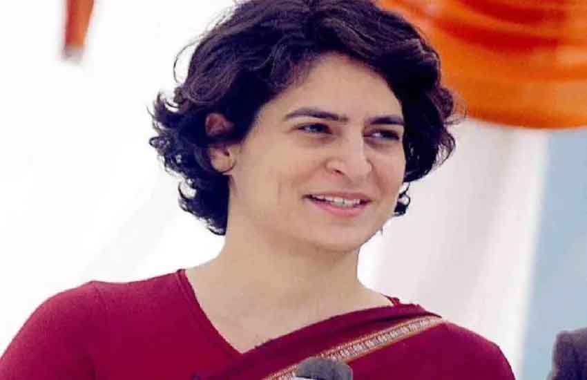 Congress General Secretary Priyanka Gandhi प्रियंका गांधी की भावुक अपील : मां कहती है कि हमारा परिवार दिल्ली में नहीं रायबरेली में होता है पूरा’