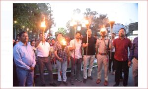 Lok Sabha Election 2024 मजबूत लोकतंत्र के लिए शहर के मुख्य चौक चौराहों से निकली स्वीप मशाल रैली
