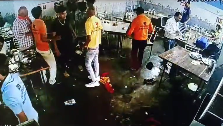 CG News: चिकन सेंटर के कर्मचारियों ने खाना खाने गए युवकों को जमकर पीटा…