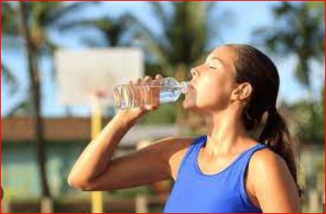 Drink Water चिलचिलाती धूप से आने के कितने देर बाद पीना चाहिए पानी