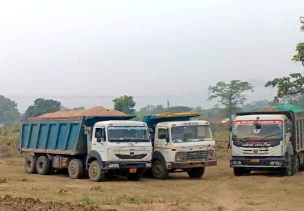 Illegal excavation : अवैध उत्खनन के मद्देनजर खनिज माफियों के ठिकानों पर विभाग का धावा