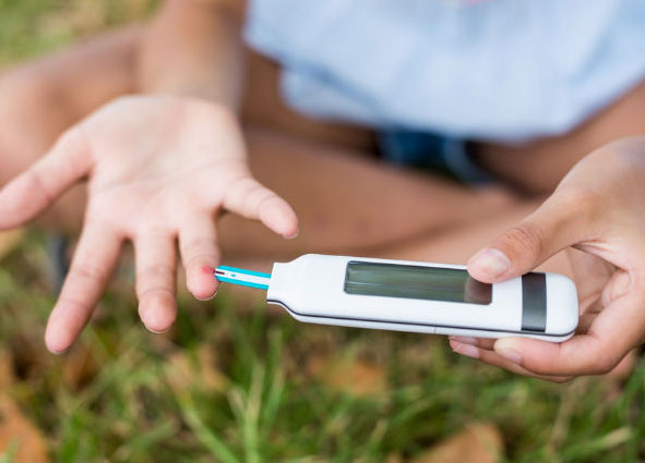 Diabetes : बच्चों में टाइप 1 डाइबिटीज के लक्षण, समय रहते पहचानना है ज़रूरी
