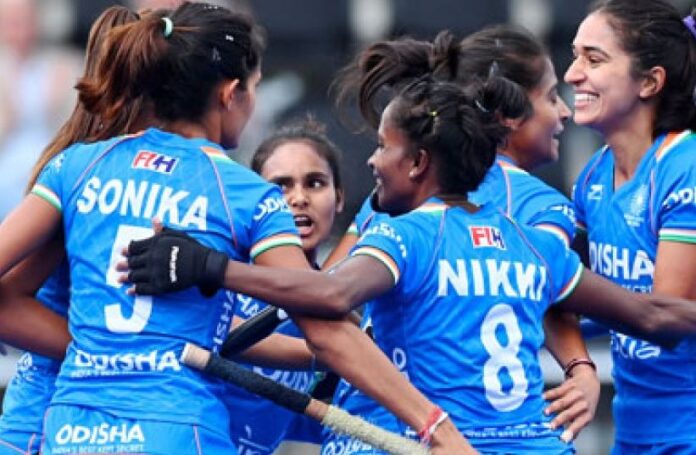 Indian women's hockey :