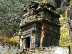 Vanshinarayan Temple Uttarakhand : सिर्फ रक्षाबंधन पर ही खुलते हैं इस अद्भुत मंदिर के द्वार, जानिए खासियत