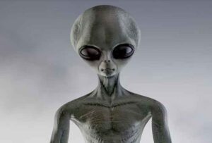 War With Aliens : इस शख्स की भविष्यवाणी से डर गए लोग, बोले- 2023 में होगी एलियन से जंग