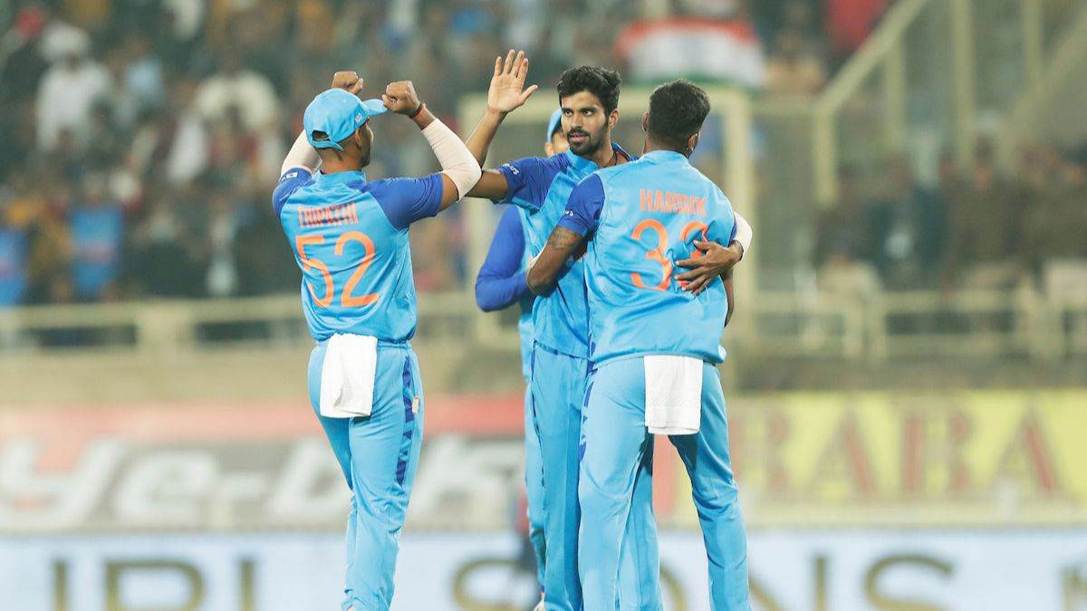 (New Zealand against India) भारत के खिलाफ न्यूजीलैंड ने बनाये 176 रन