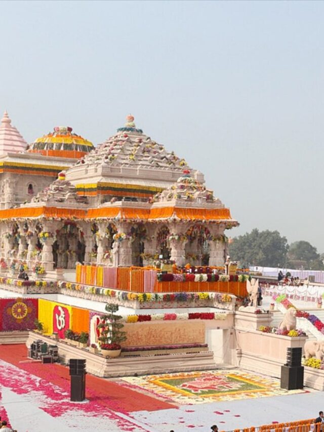 राम मंदिर में दिव्य राम दरबार